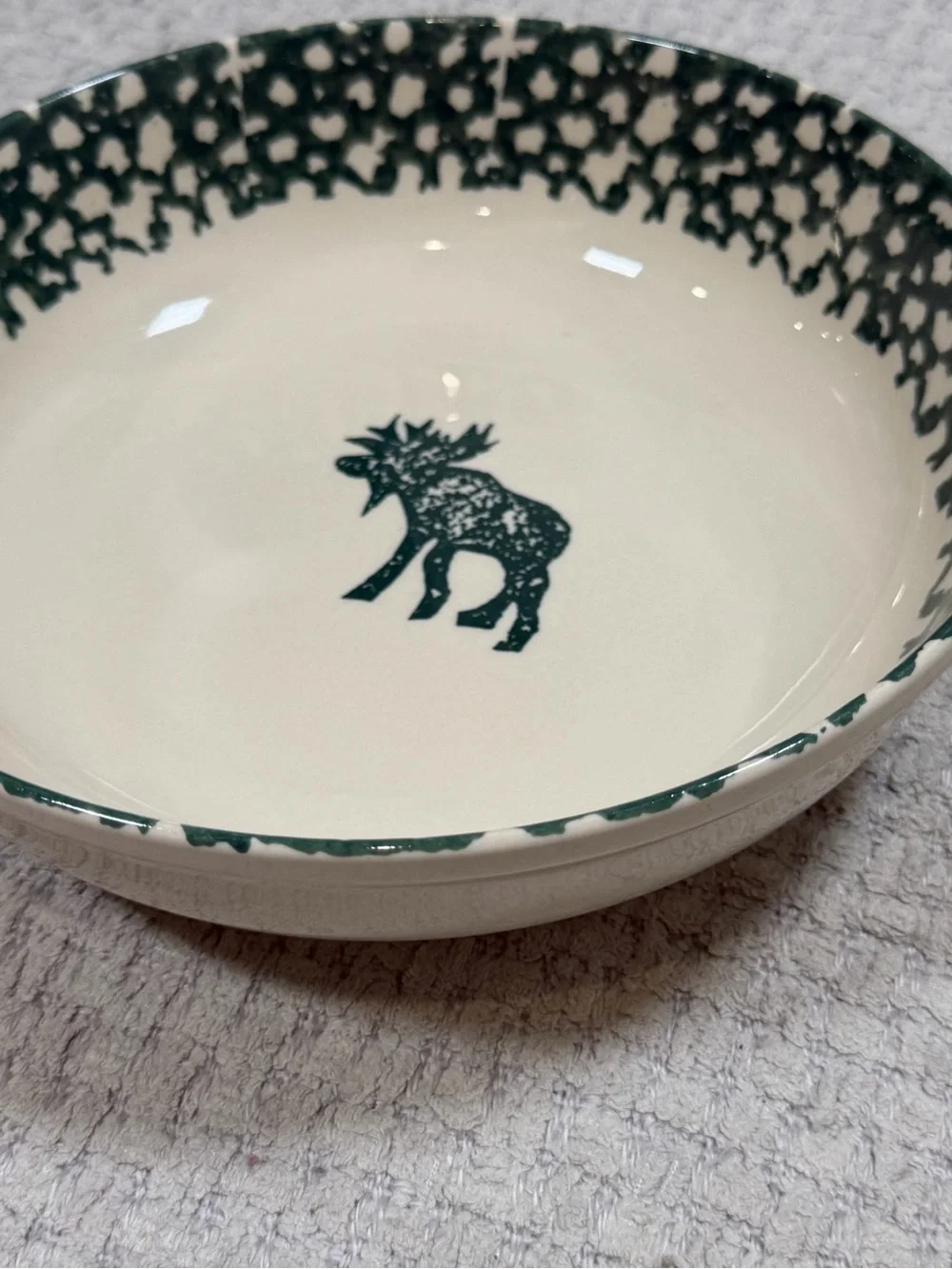 FOLK CRAFT MOOSE COUNTRY TIENSHAN GREEN SPONGEWARE 9” Serving Bowl Farmhouse
